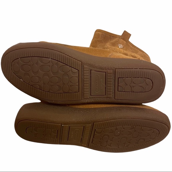 Coach Suede Signature Tulip Winter Boots - Tan - Picture 8 of 13
